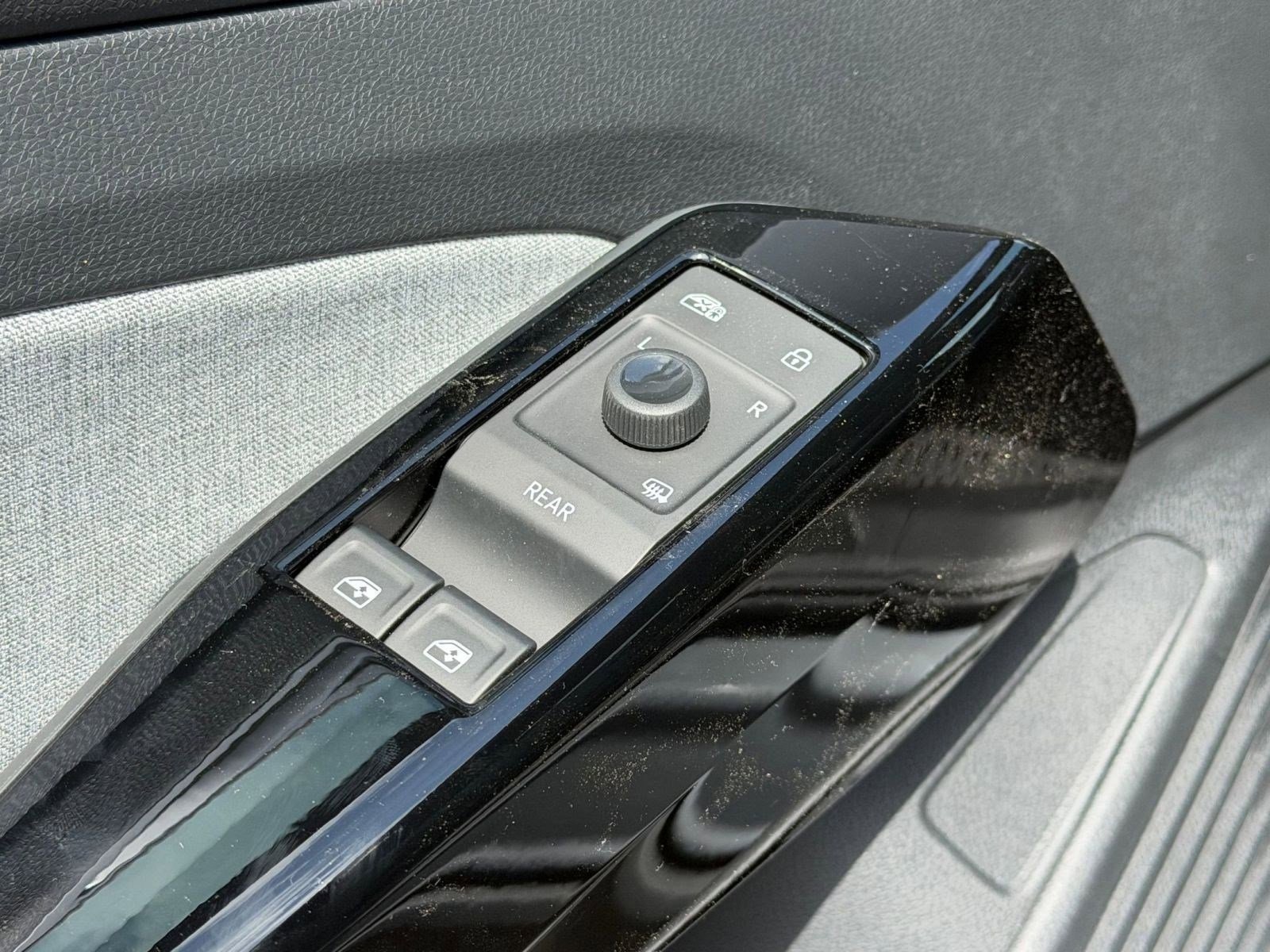 New 2026 Volkswagen ID.4 Pro RWD image 12
