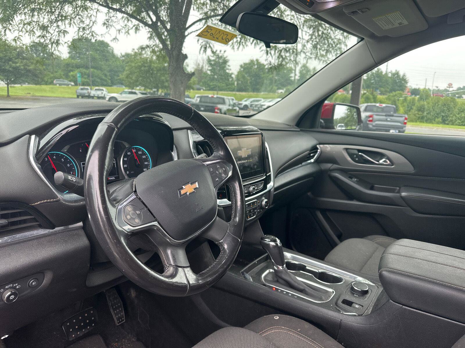 Used 2019 Chevrolet Traverse LT FWD image 14