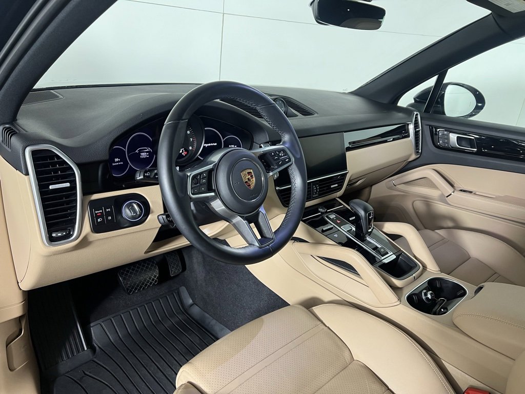 Certified 2022 Porsche Cayenne image 4