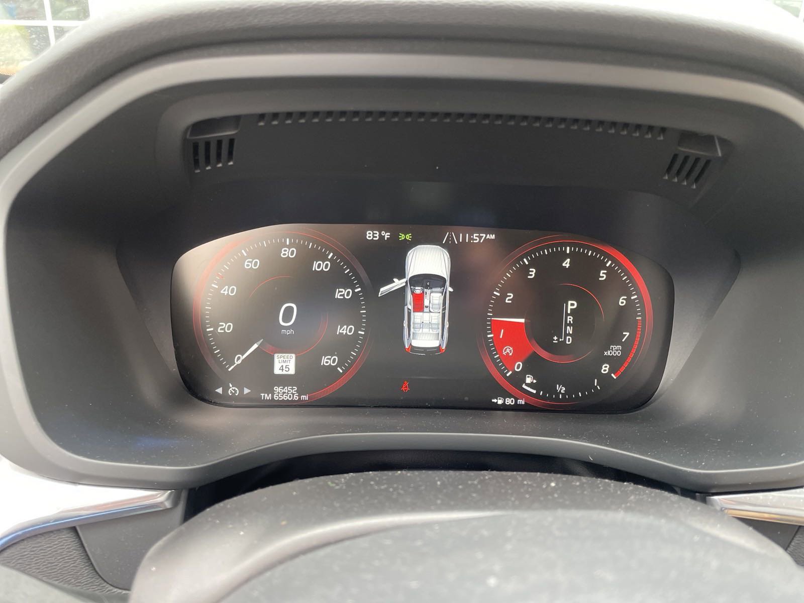 Used 2019 Volvo XC60 T5 Momentum w/ Multimedia Package image 5