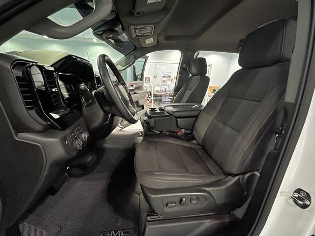 Used 2024 Chevrolet Silverado 1500 LT image 11