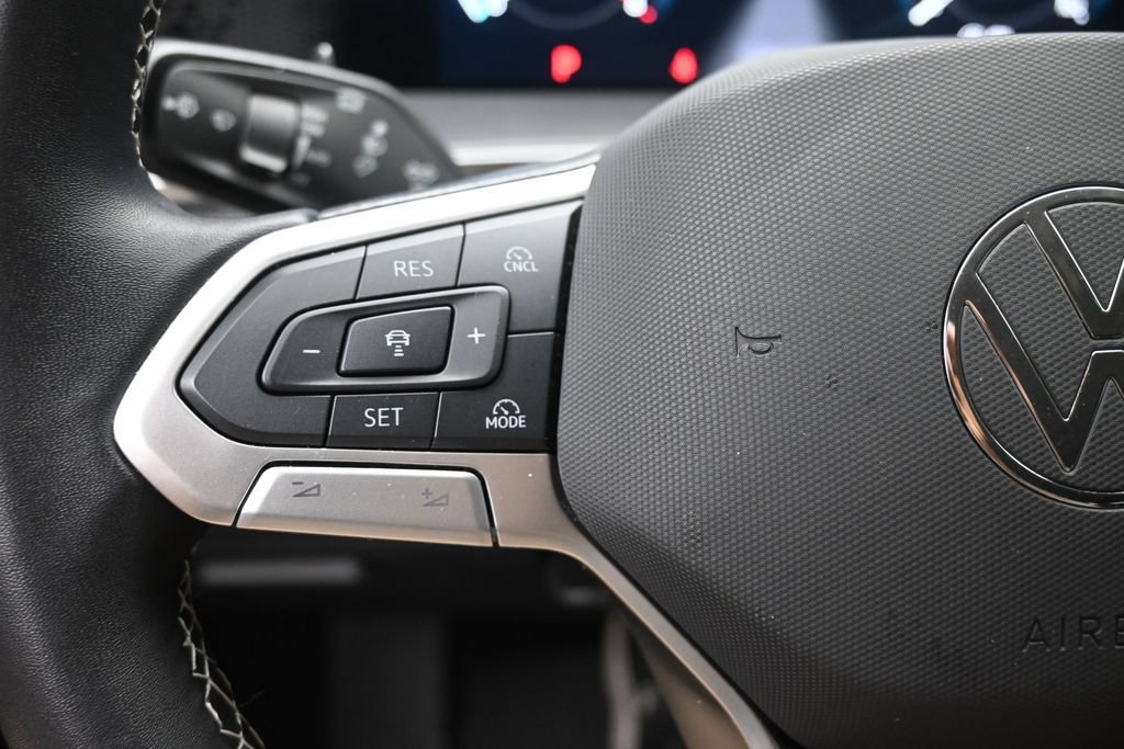 Used 2025 Volkswagen Tiguan S FWD image 17
