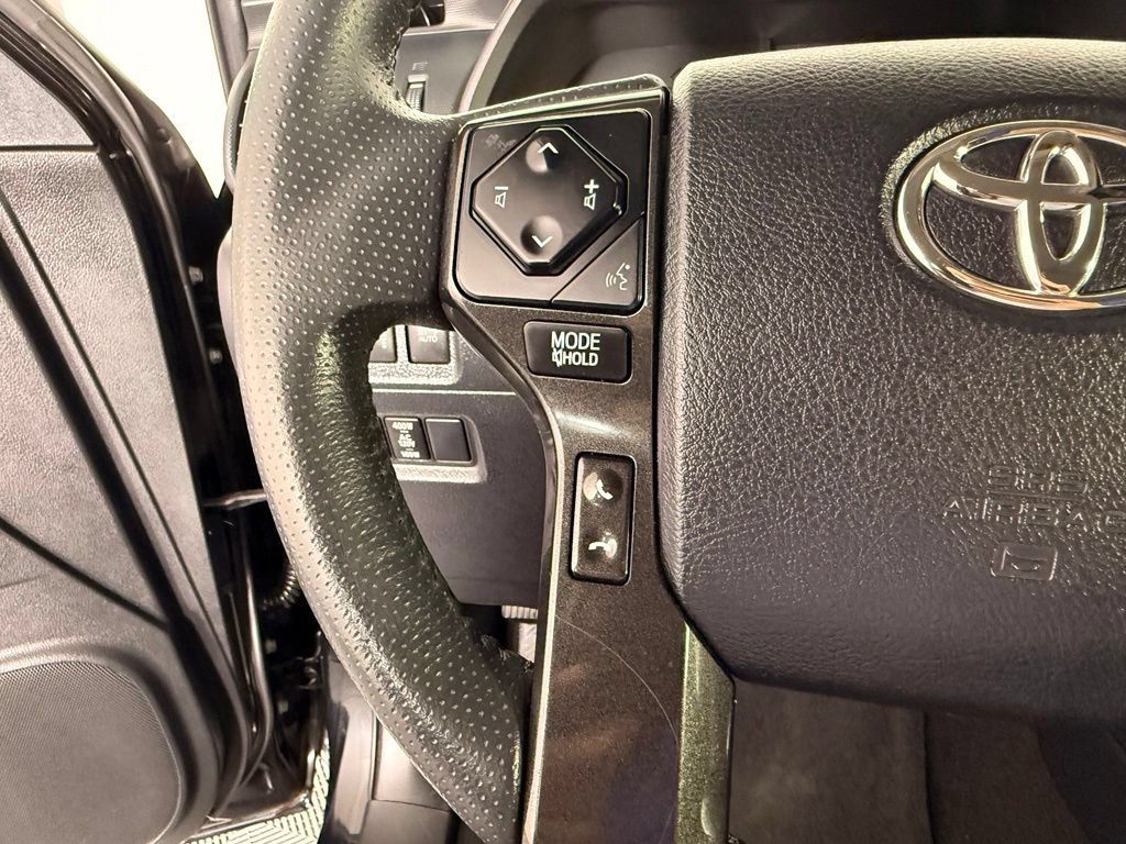 Used 2021 Toyota 4Runner TRD Off-Road AWD/4WD image 21