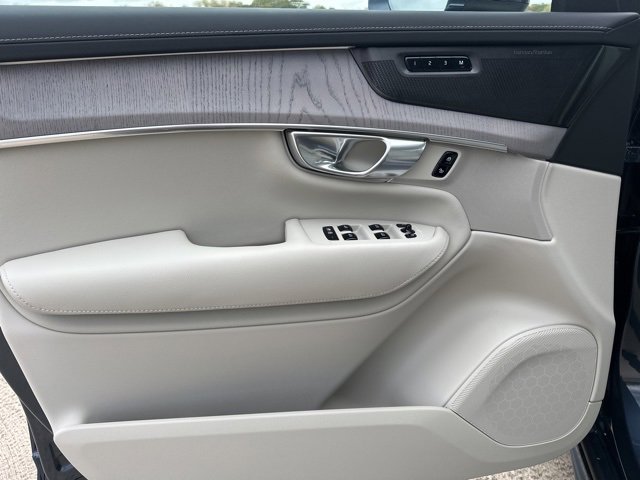New 2026 Volvo XC90 B6 Ultra image 12