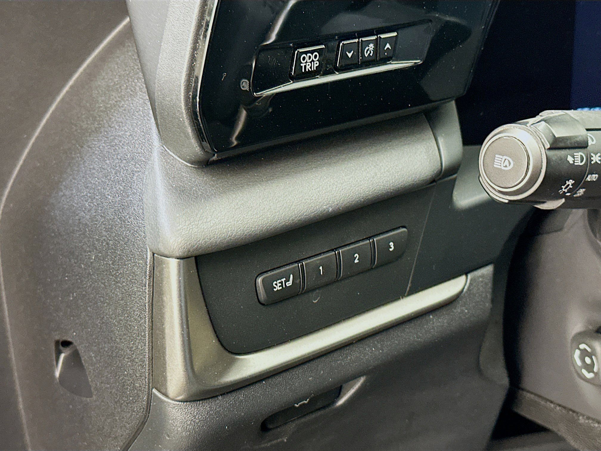 Used 2023 Lexus RZ 450e Premium w/ Technology Package image 17