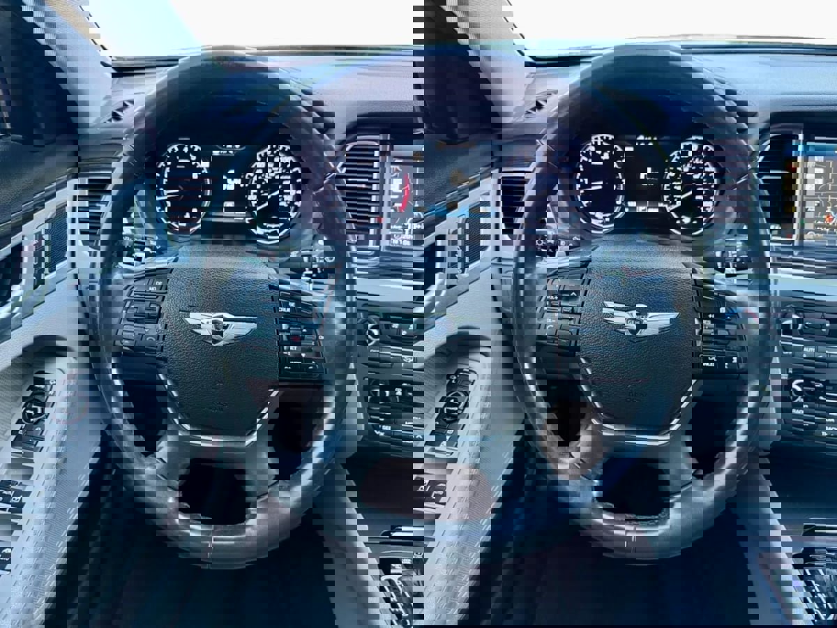 Used 2017 Genesis G80 3.8 w/ Option Group 02 image 13