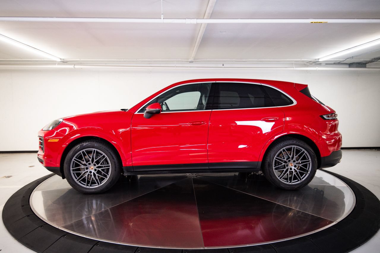 Certified 2026 Porsche Cayenne AWD/4WD image 2