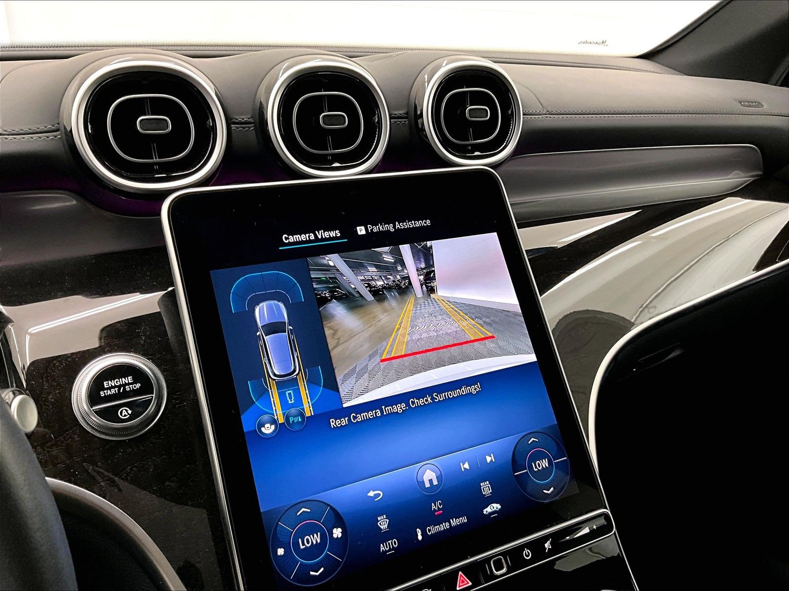 Certified 2025 Mercedes-Benz GLC 300 image 29