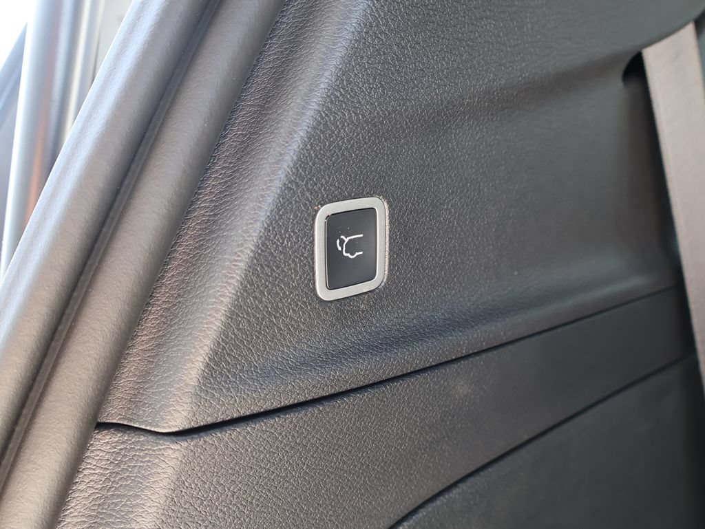 New 2026 Chrysler Pacifica Select FWD image 15