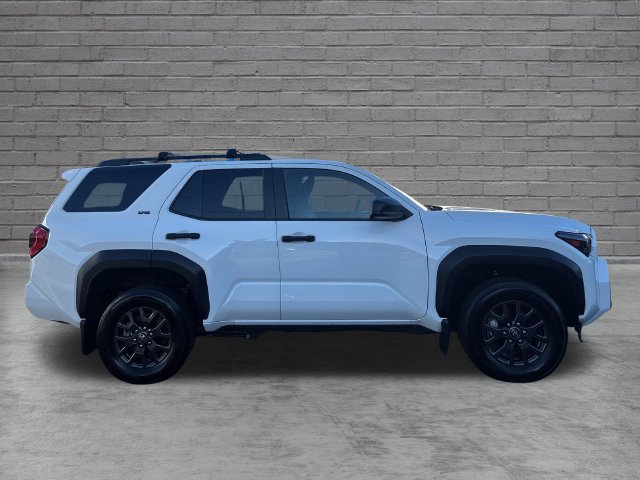 Used 2025 Toyota 4Runner SR5 AWD/4WD image 8