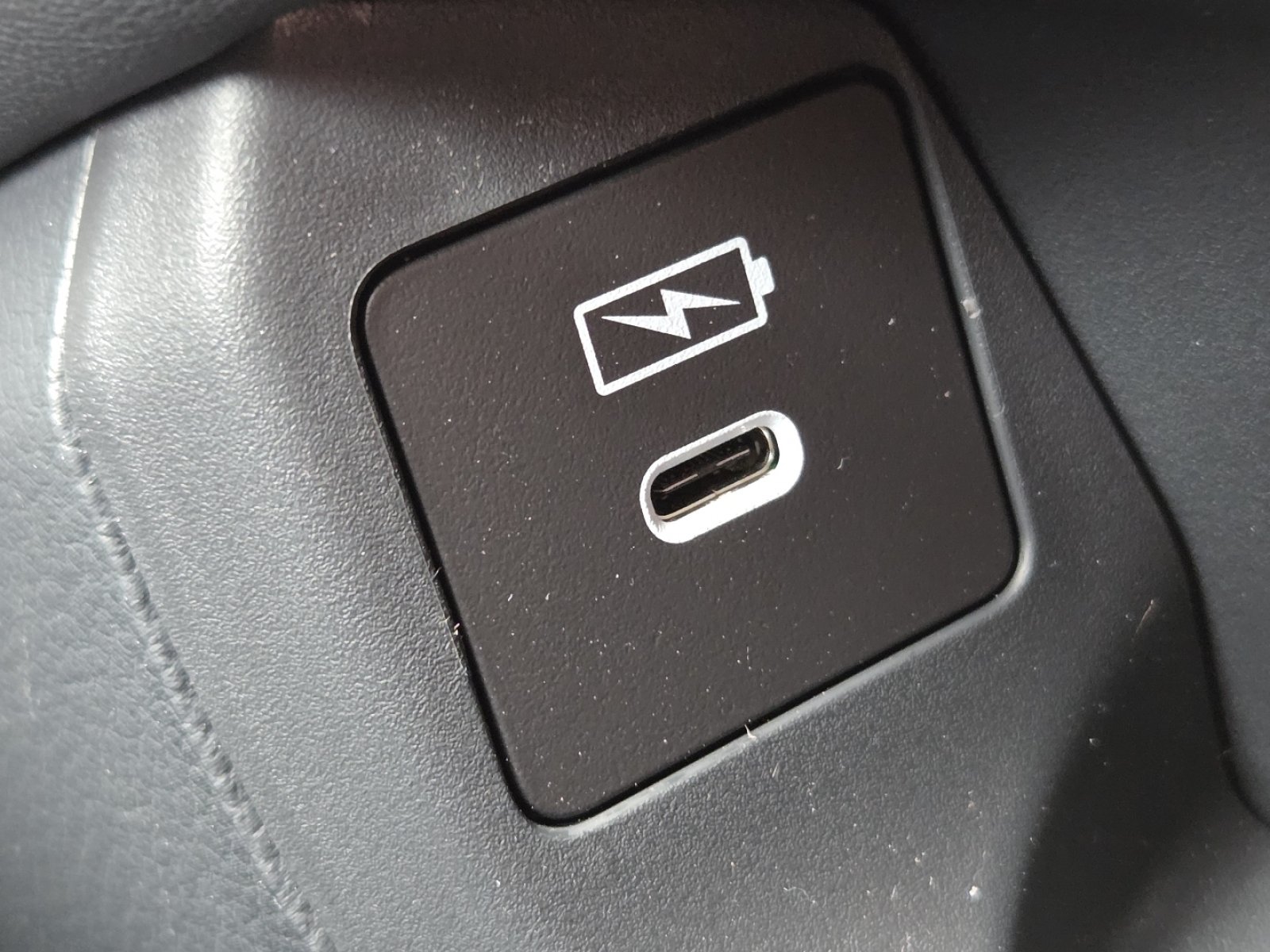 New 2027 Honda HR-V EX-L image 9