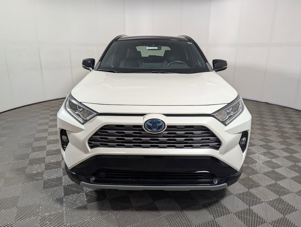 Used 2019 Toyota RAV4 XSE w/ XSE Weather Package image 3