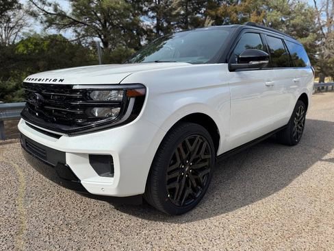 New 2026 Ford Expedition Max Platinum image 2