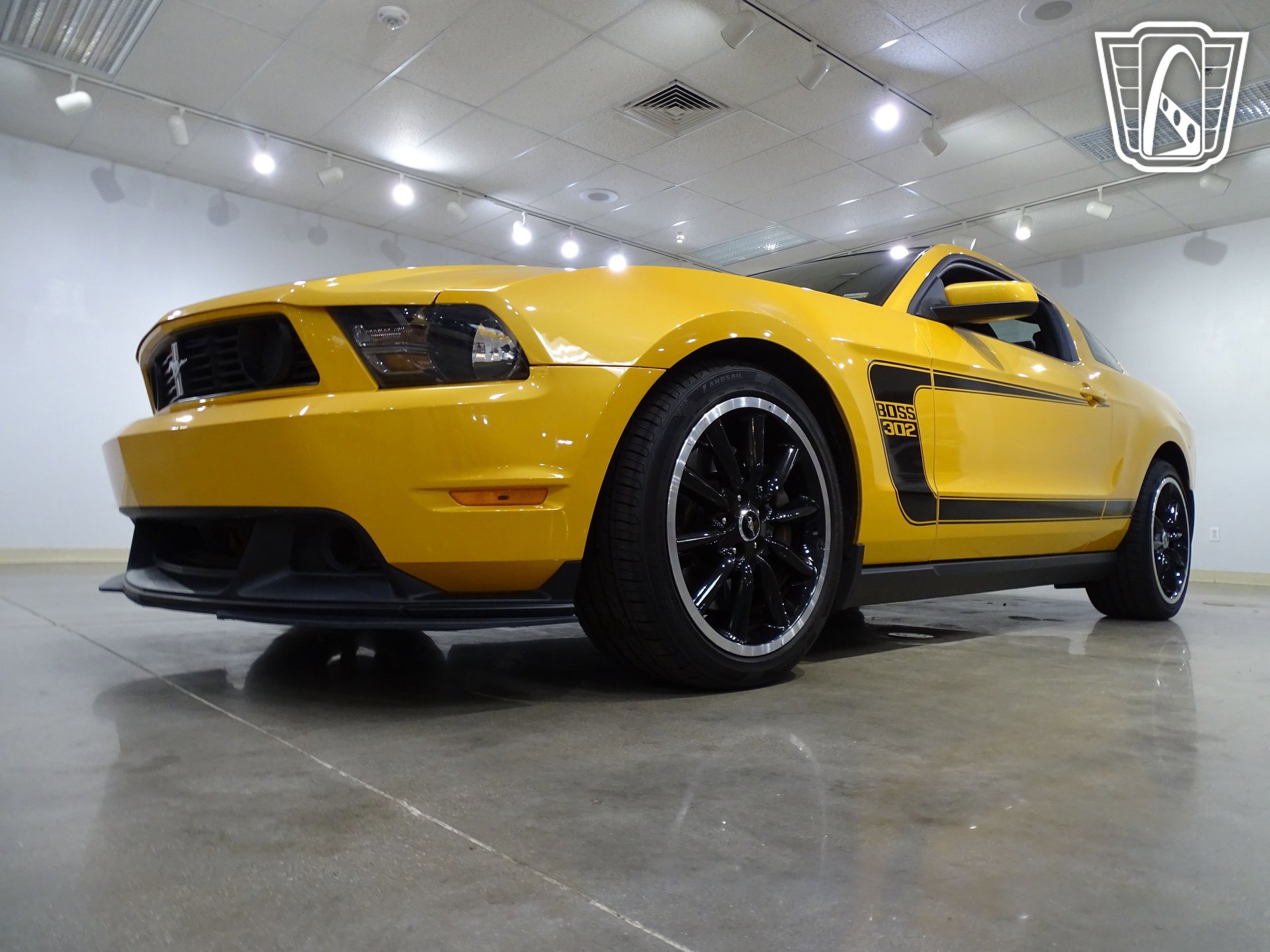 Used 2012 Ford Mustang Boss 302 w/ Boss 302 Accessory Pkg RWD image 4