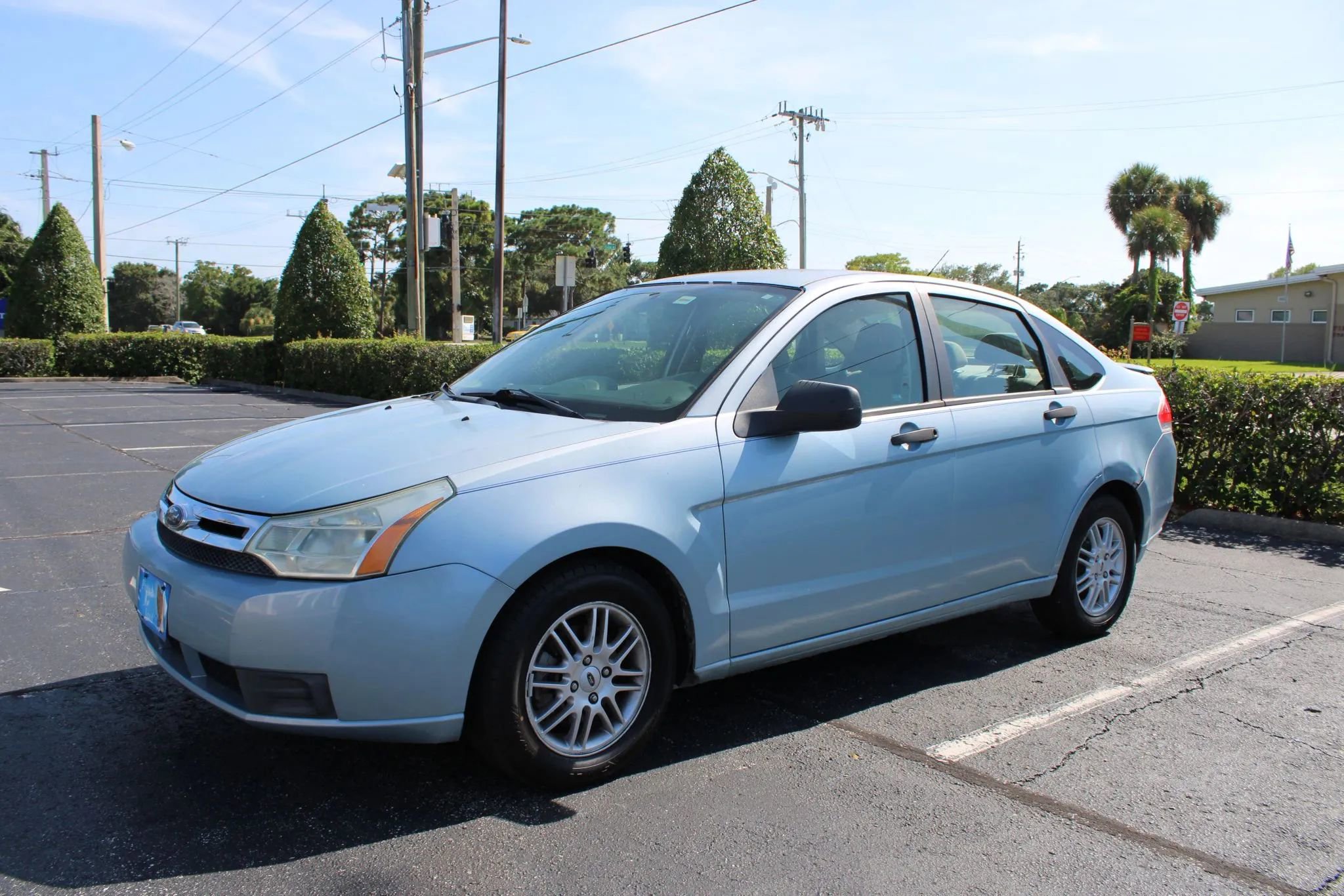 Used 2009 Ford Focus SE image 1