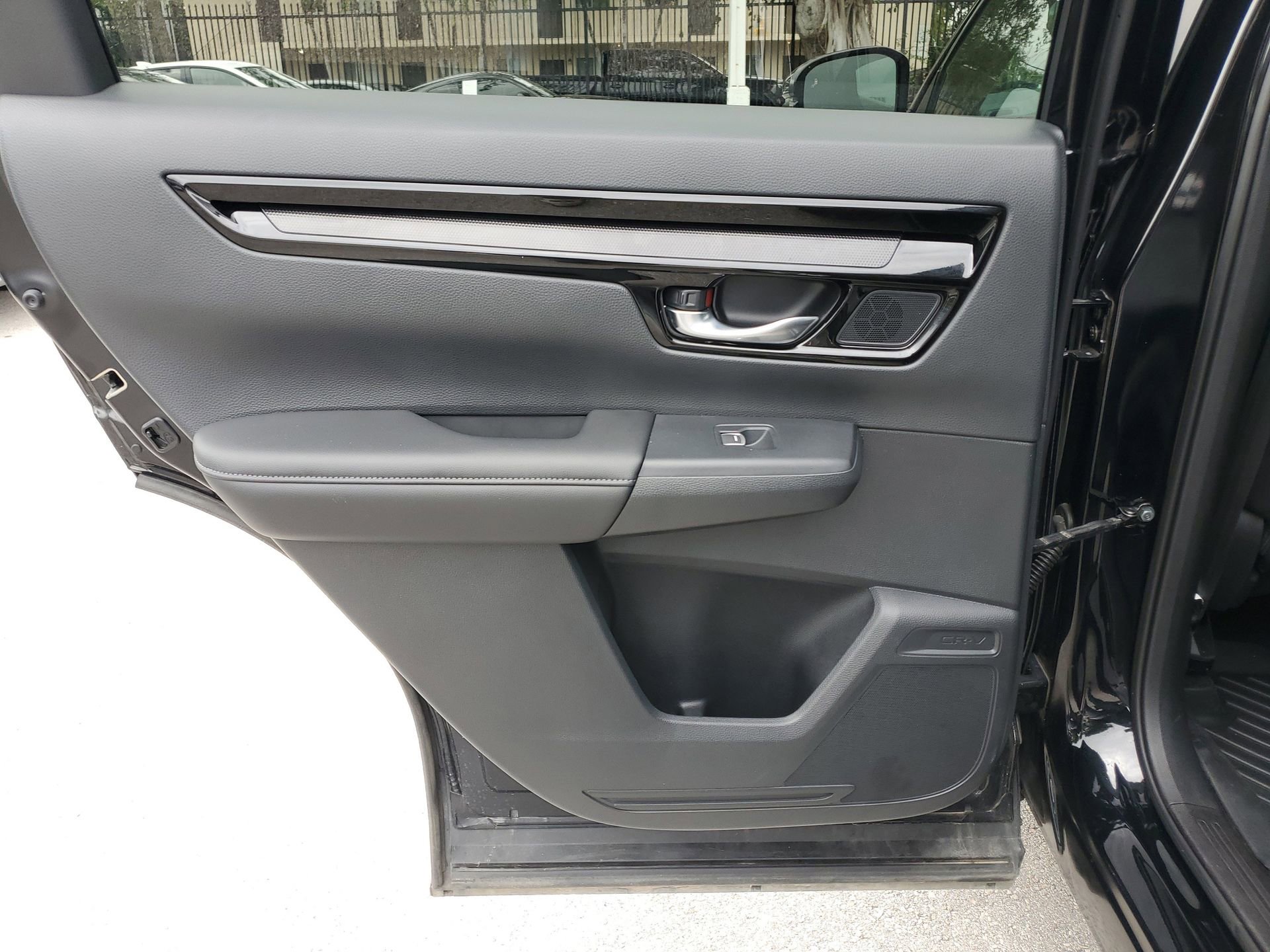 Used 2025 Honda CR-V EX-L image 12