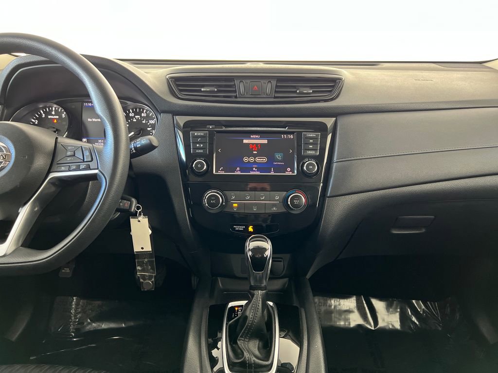 Used 2018 Nissan Rogue S image 22