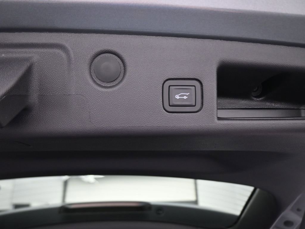 Used 2024 Chevrolet Equinox RS image 44