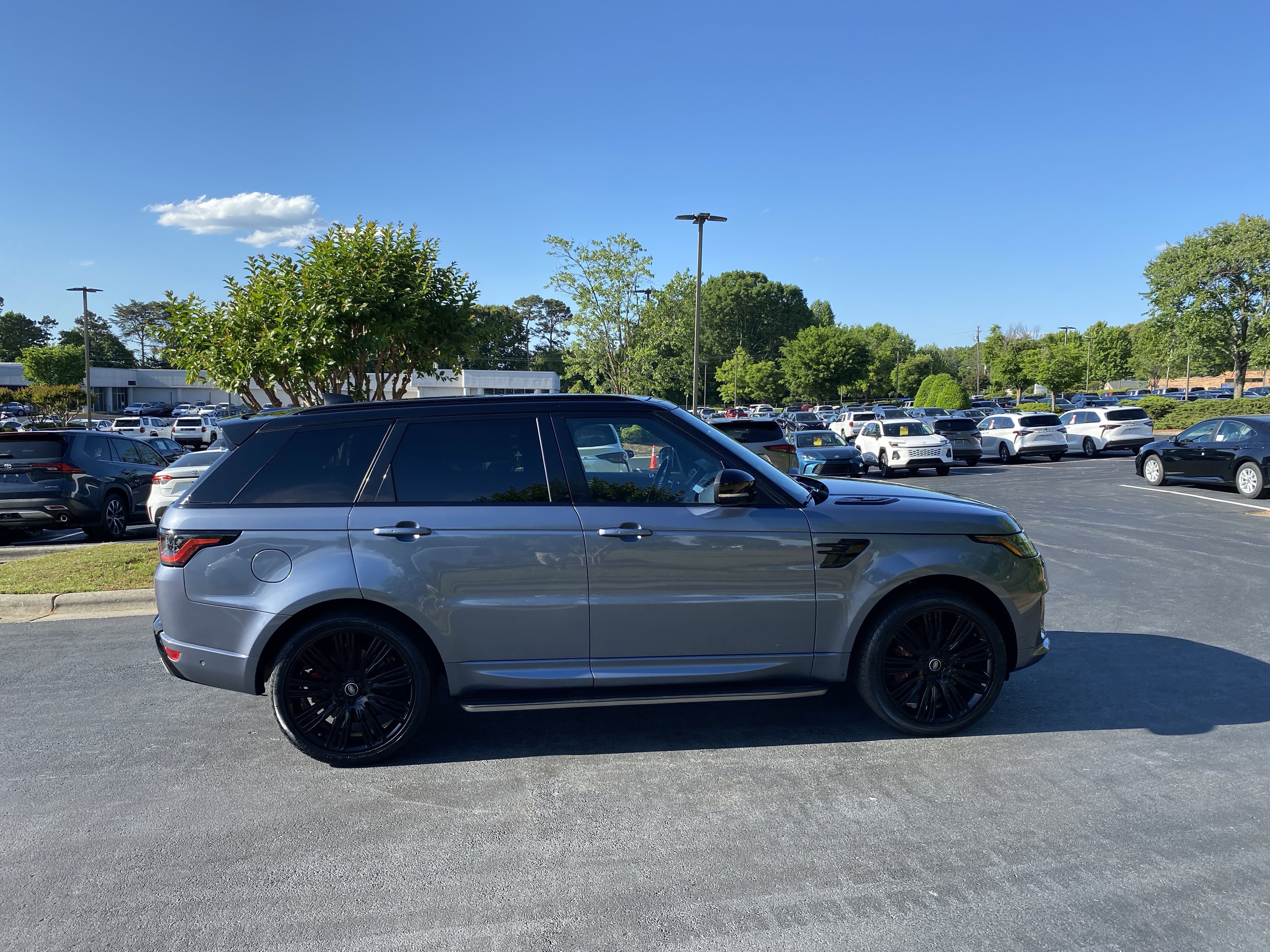 Used 2019 Land Rover Range Rover Sport Supercharged AWD/4WD image 6