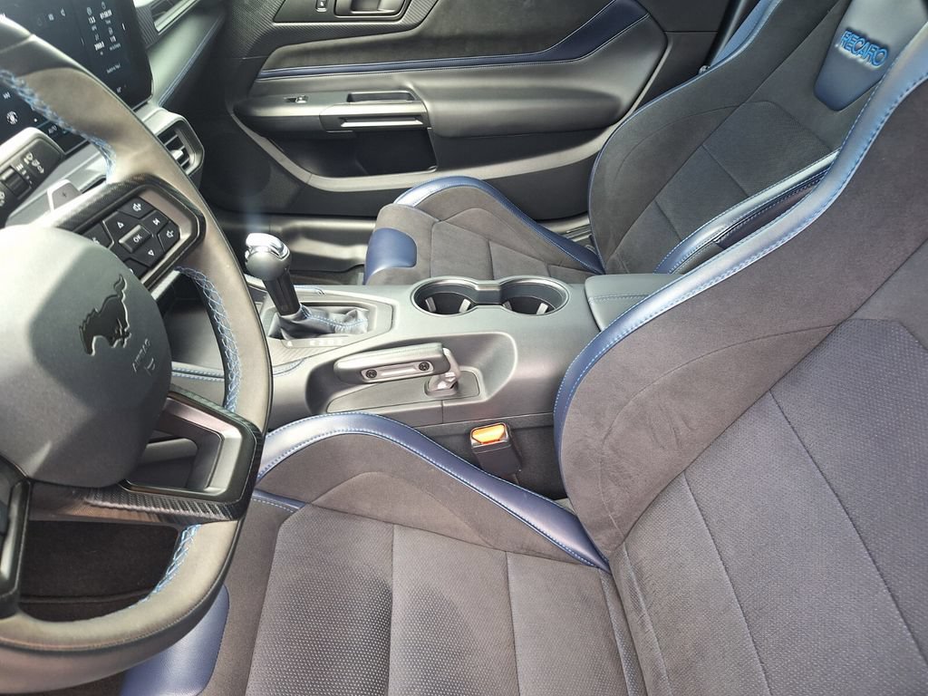 Used 2025 Ford Mustang Dark Horse RWD image 18