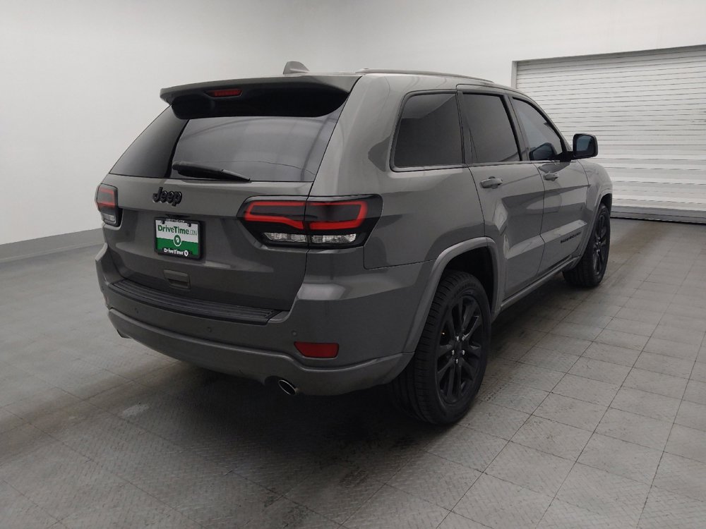 Used 2019 Jeep Grand Cherokee Altitude RWD image 9