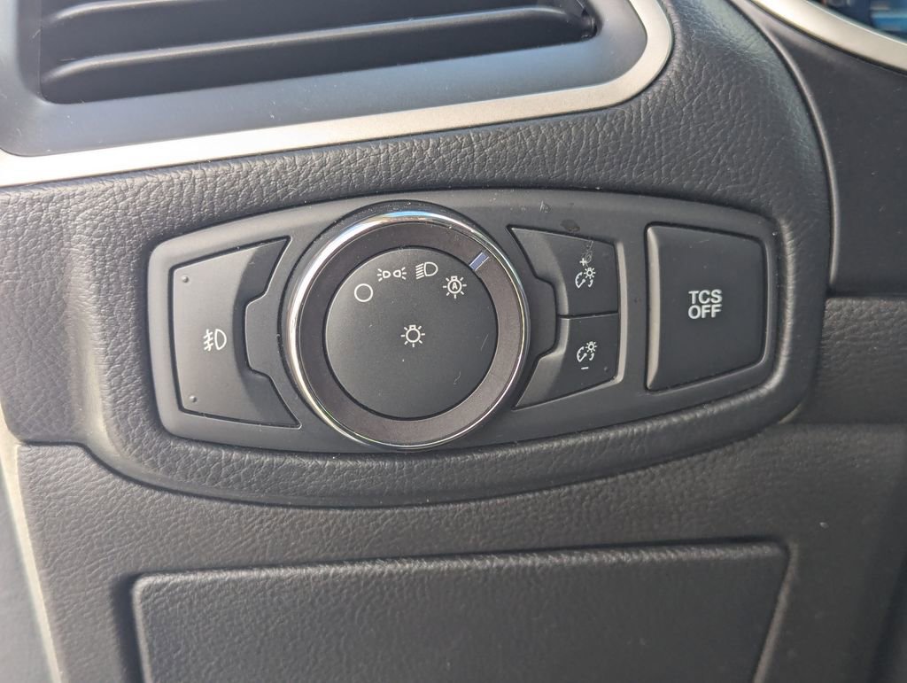 Used 2019 Ford Edge SEL w/ Equipment Group 201A AWD/4WD image 23
