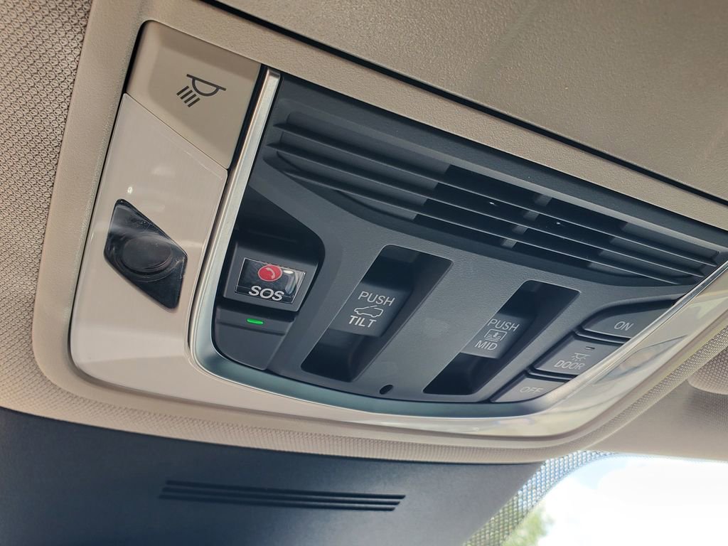 Certified 2025 Acura MDX FWD image 36