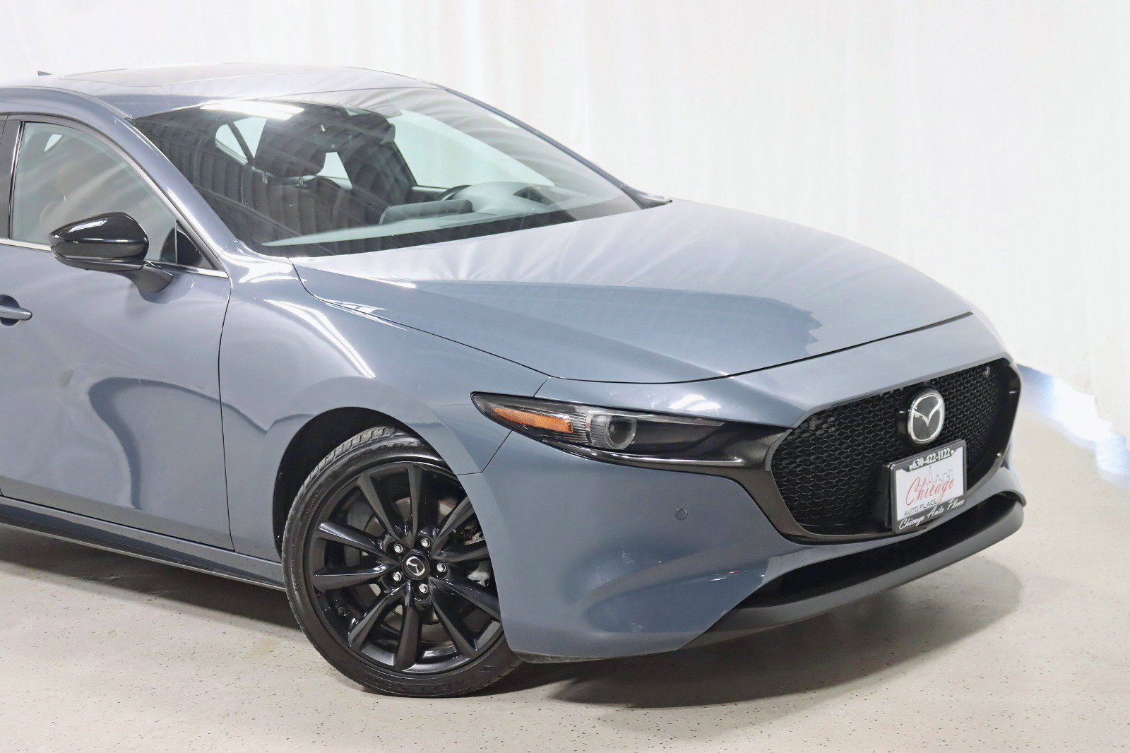 Used 2021 MAZDA MAZDA3 Hatchback w/Premium Plus Pkg image 2