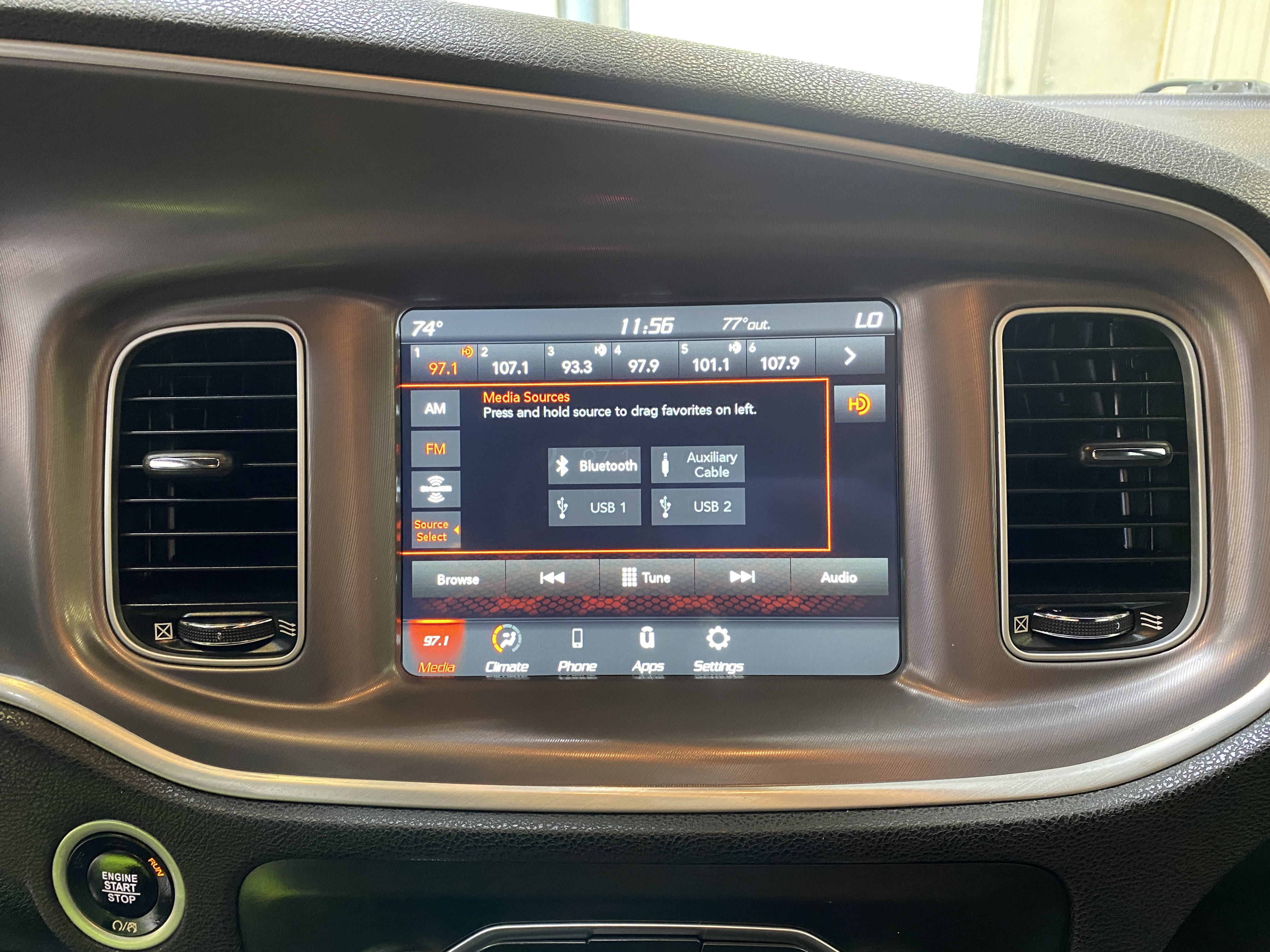 Used 2022 Dodge Charger SXT image 37