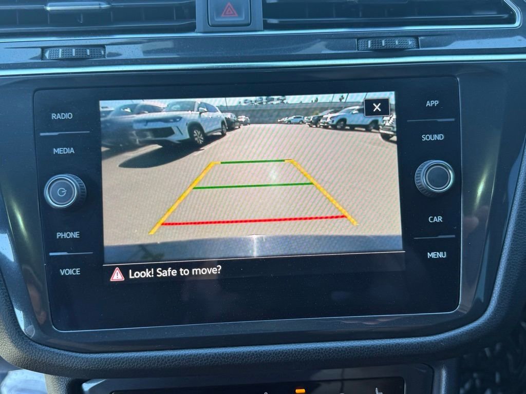 Used 2023 Volkswagen Tiguan SE R-Line image 19