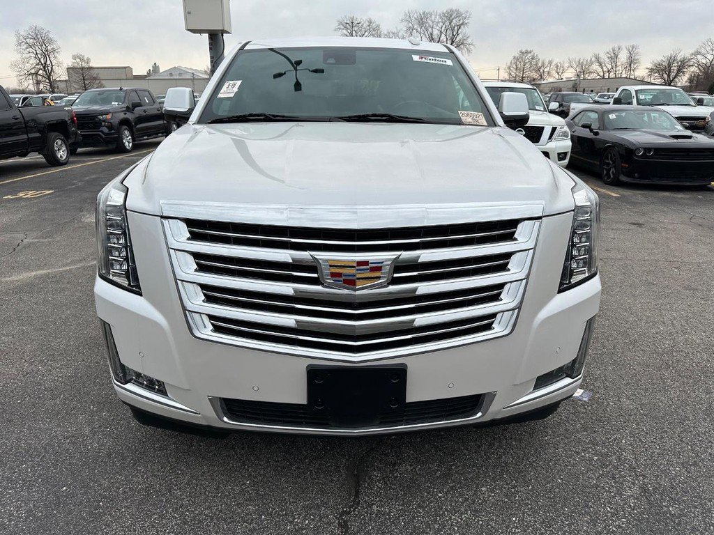Used 2020 Cadillac Escalade Platinum image 10