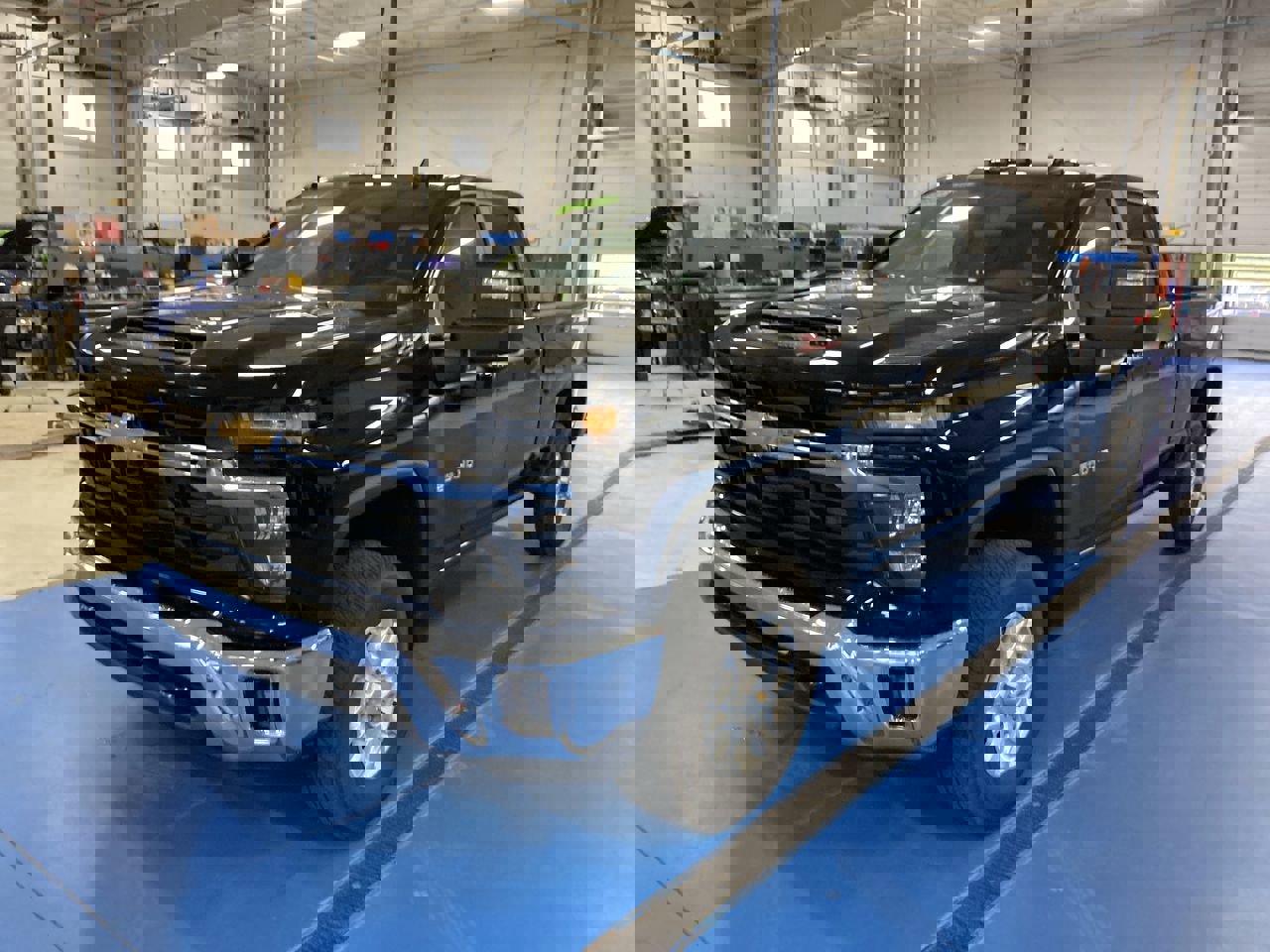 Used 2024 Chevrolet Silverado 2500 LT w/ All Star Edition AWD/4WD video 3