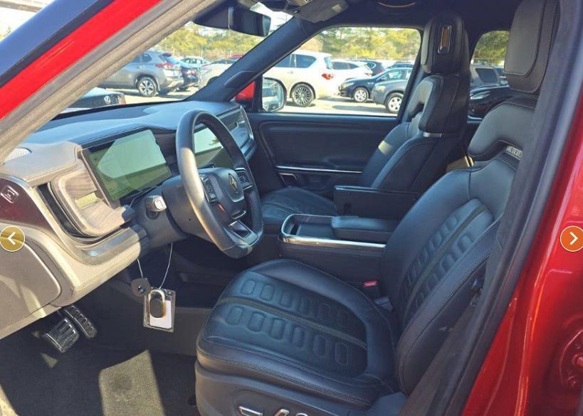 Used 2023 Rivian R1T Adventure image 2