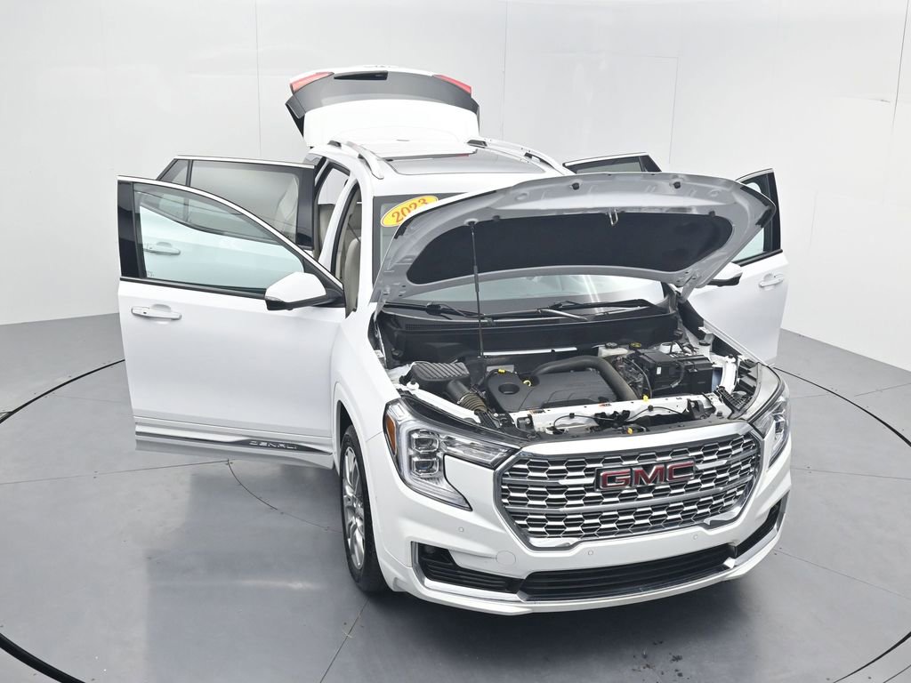 Used 2023 GMC Terrain Denali w/ Denali Premium Package AWD/4WD image 54