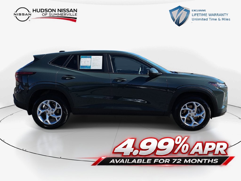 Used 2025 Chevrolet Trax LS w/ LS Convenience Package FWD image 5