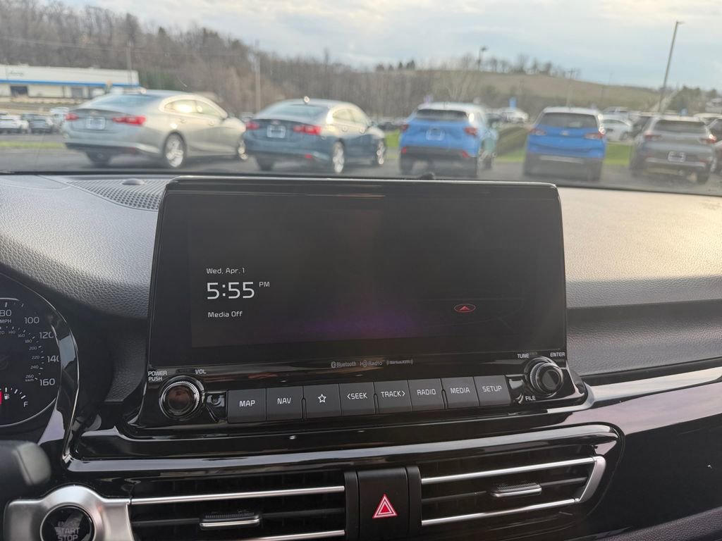 Used 2023 Kia Seltos EX image 17