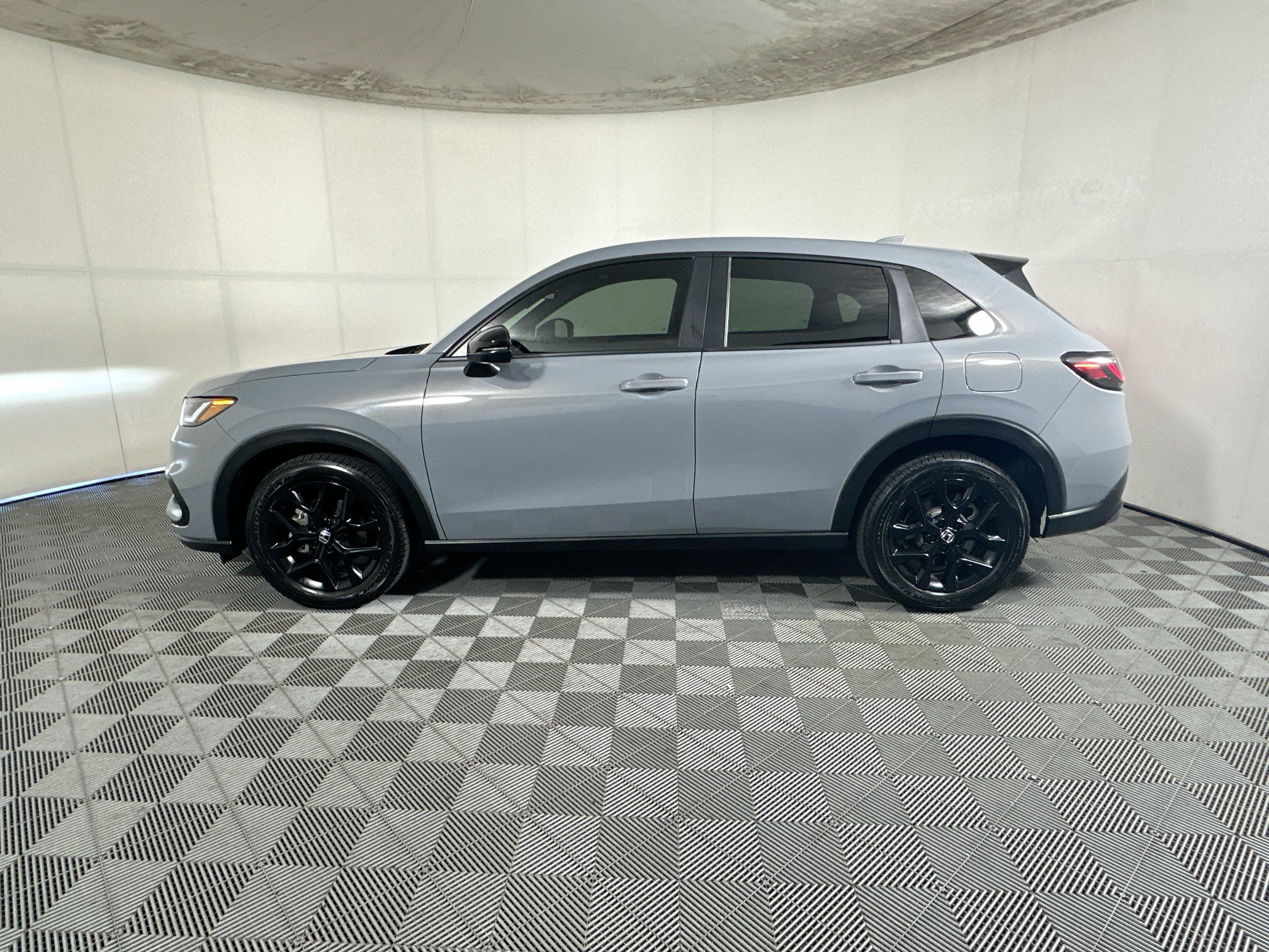 Used 2024 Honda HR-V Sport image 6