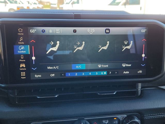 Used 2025 Jeep Wrangler Unlimited Rubicon 4xe image 38