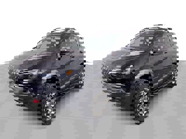 Used 2019 Jeep Cherokee Trailhawk w/ Comfort/Convenience Group