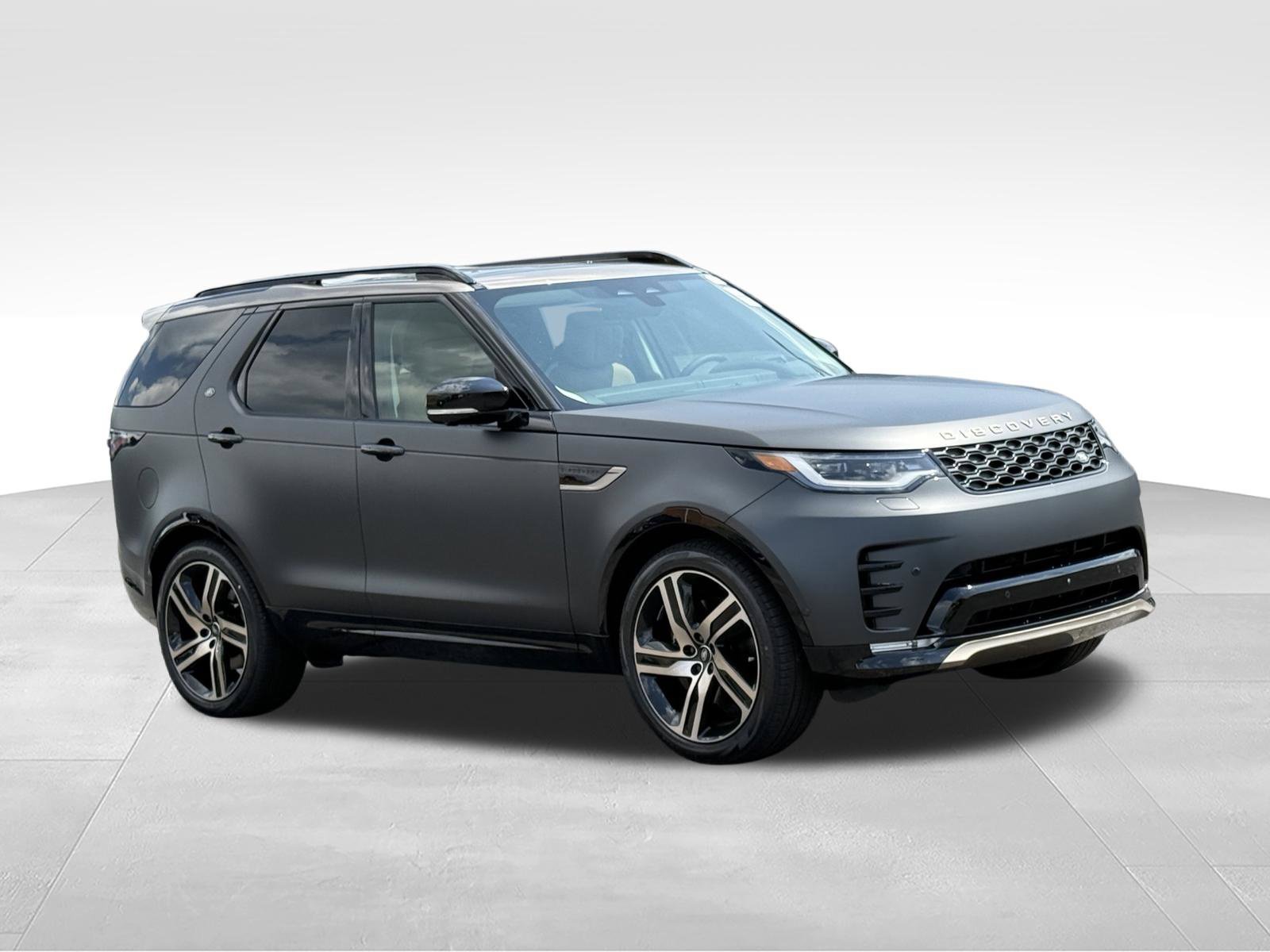 New 2026 Land Rover Discovery Limited Edition AWD/4WD image 8