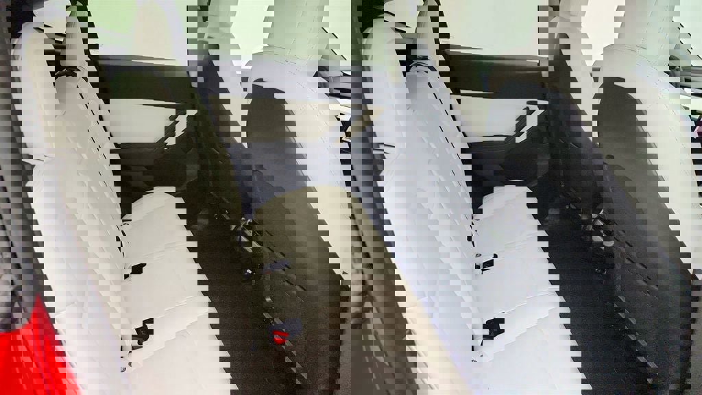 Used 2022 Tesla Model Y Performance image 28