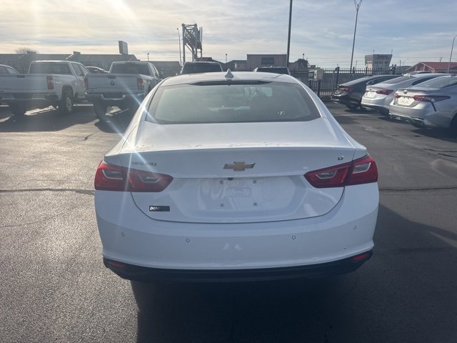 Used 2023 Chevrolet Malibu LT w/ Driver Confidence Package image 4