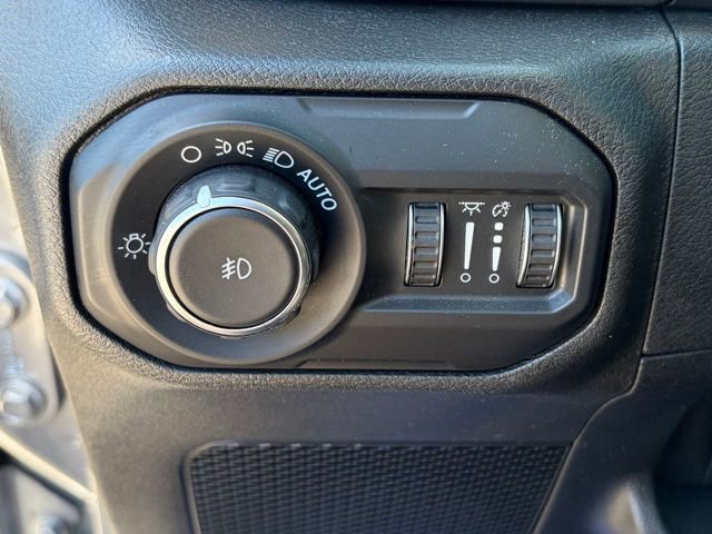 Used 2020 Jeep Wrangler Sport AWD/4WD image 26