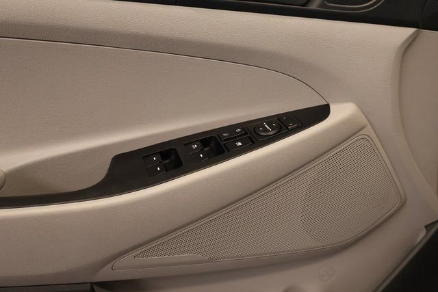 Used 2017 Hyundai Tucson SE image 7