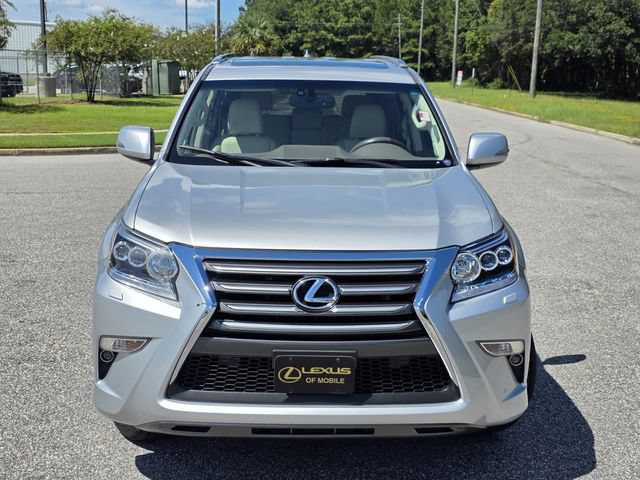 Used 2017 Lexus GX 460 Premium w/ Premium Package AWD/4WD image 2