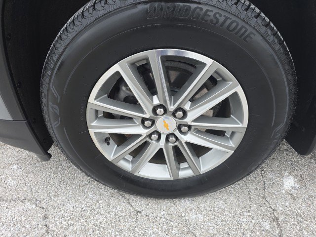 Used 2023 Chevrolet Traverse LT image 8