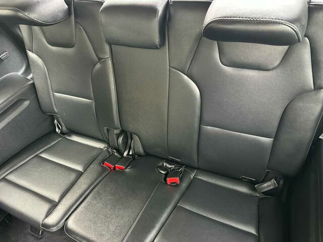 Used 2023 Kia Telluride S image 17