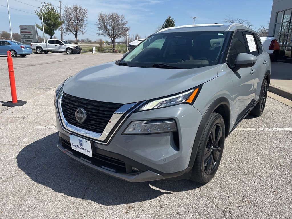 Used 2022 Nissan Rogue SL w/ SL Premium Package image 12