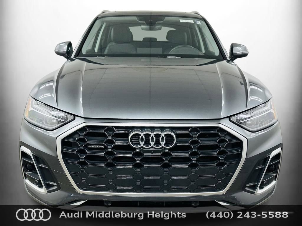 Certified 2023 Audi Q5 2.0T Premium Plus w/ Premium Plus Package image 2