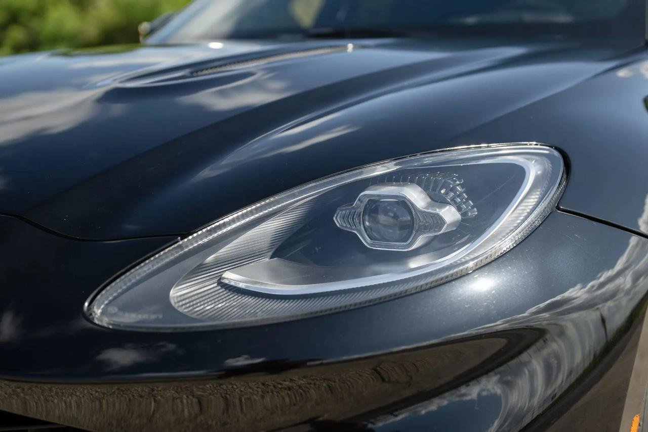 Used 2021 Aston Martin DBX AWD/4WD image 11